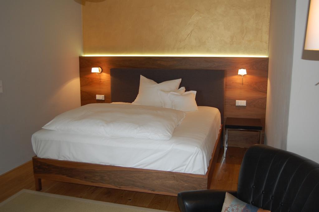 Fruehstueckshotel Im Goldschmiedehaus Grieskirchen Δωμάτιο φωτογραφία